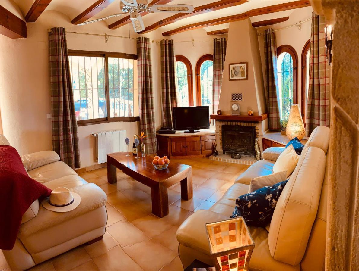 Cassandra - Beautiful Private Villa With Heated Pool Included Jávea Eksteriør billede