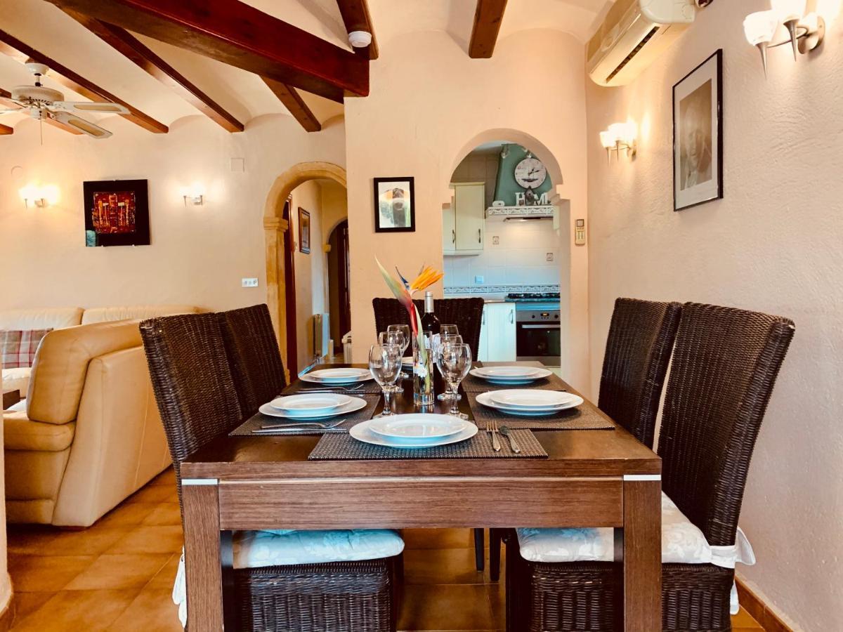 Cassandra - Beautiful Private Villa With Heated Pool Included Jávea Eksteriør billede